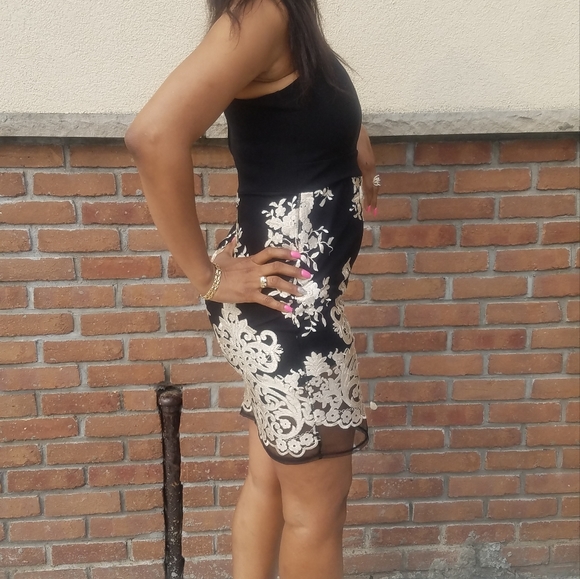 Dress - Picture 2 of 4